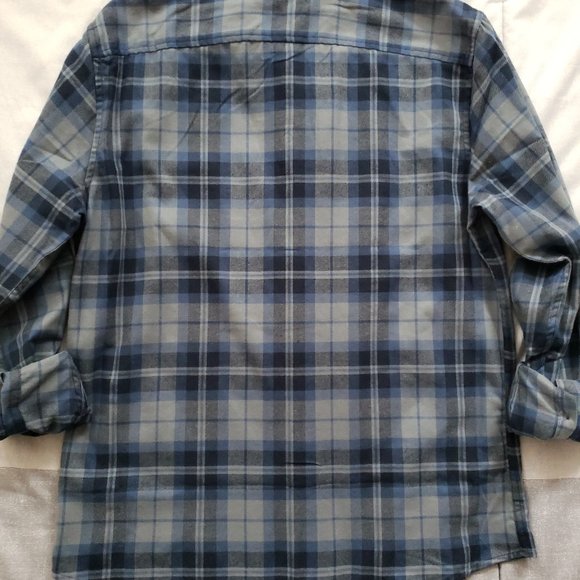 Perry Ellis Untucked Shirt Dark Sapphire Mens Medium Flannel Shirt $79MSRP - Picture 3 of 6